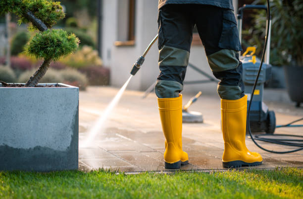 Why Choose Our Certified Pressure Washing Experts for Your Project Needs in Cottonwood, AZ?